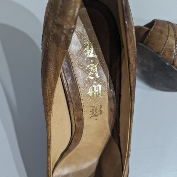L.A.M.B brown leather peeptoe stilletto - Picture 5 of 12